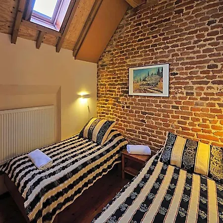 Hotel Near Town Center In Mesch